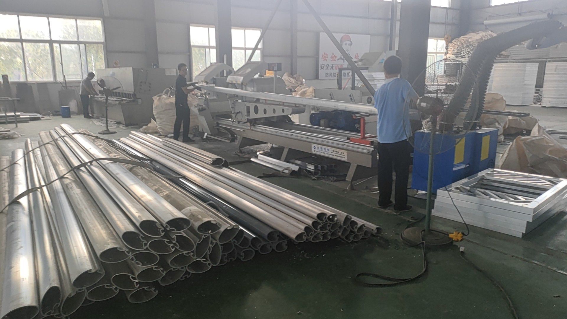 鋁合金護(hù)欄生產(chǎn)的工序